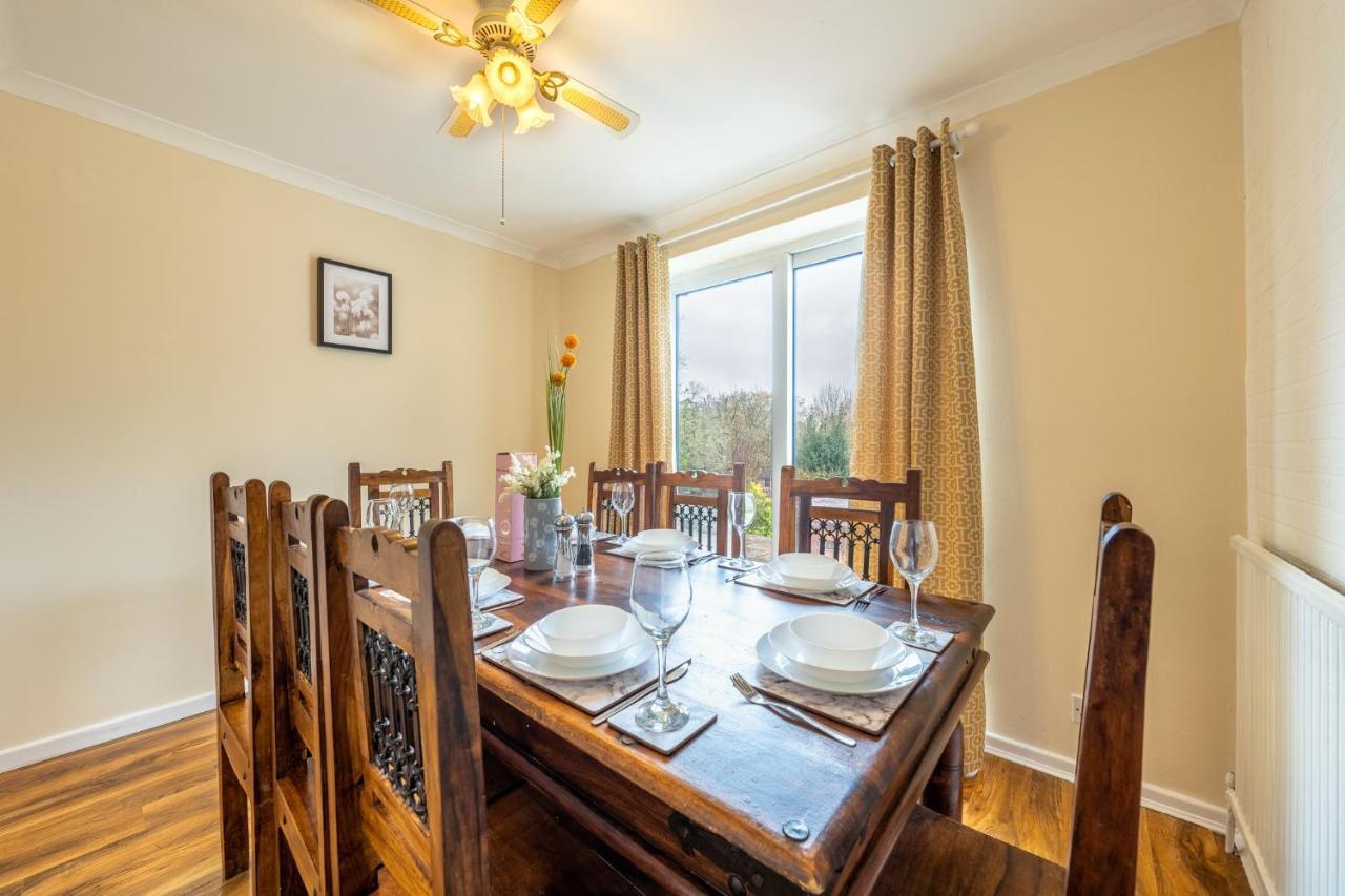 Pierocks Carver Entire House, Hot Tub & Wifi High Wycombe Ngoại thất bức ảnh
